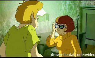 Scooby Doo Hentai Velma fudendo com salsinha fazendo sexo anal