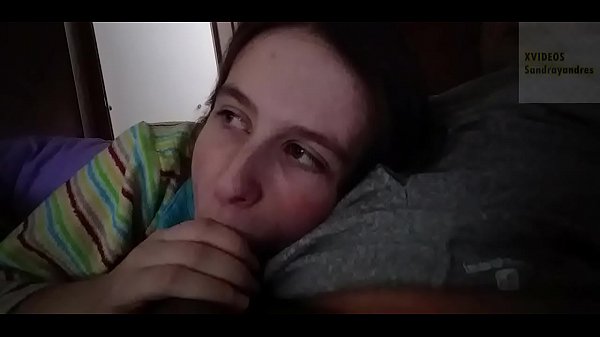 Velha mamando