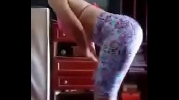 Esposa gostosa dançando funk Esposa gostosa dançando funk